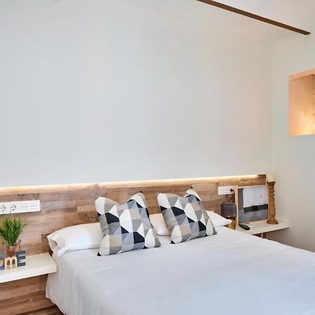 קמברילס Vestal Suites Classic מראה חיצוני תמונה