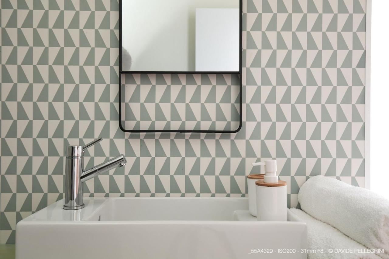 קמברילס Vestal Suites Classic מראה חיצוני תמונה