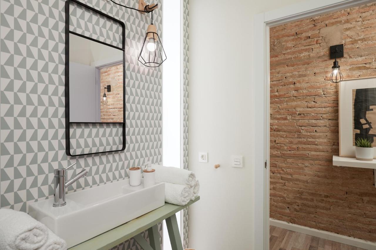 קמברילס Vestal Suites Classic מראה חיצוני תמונה