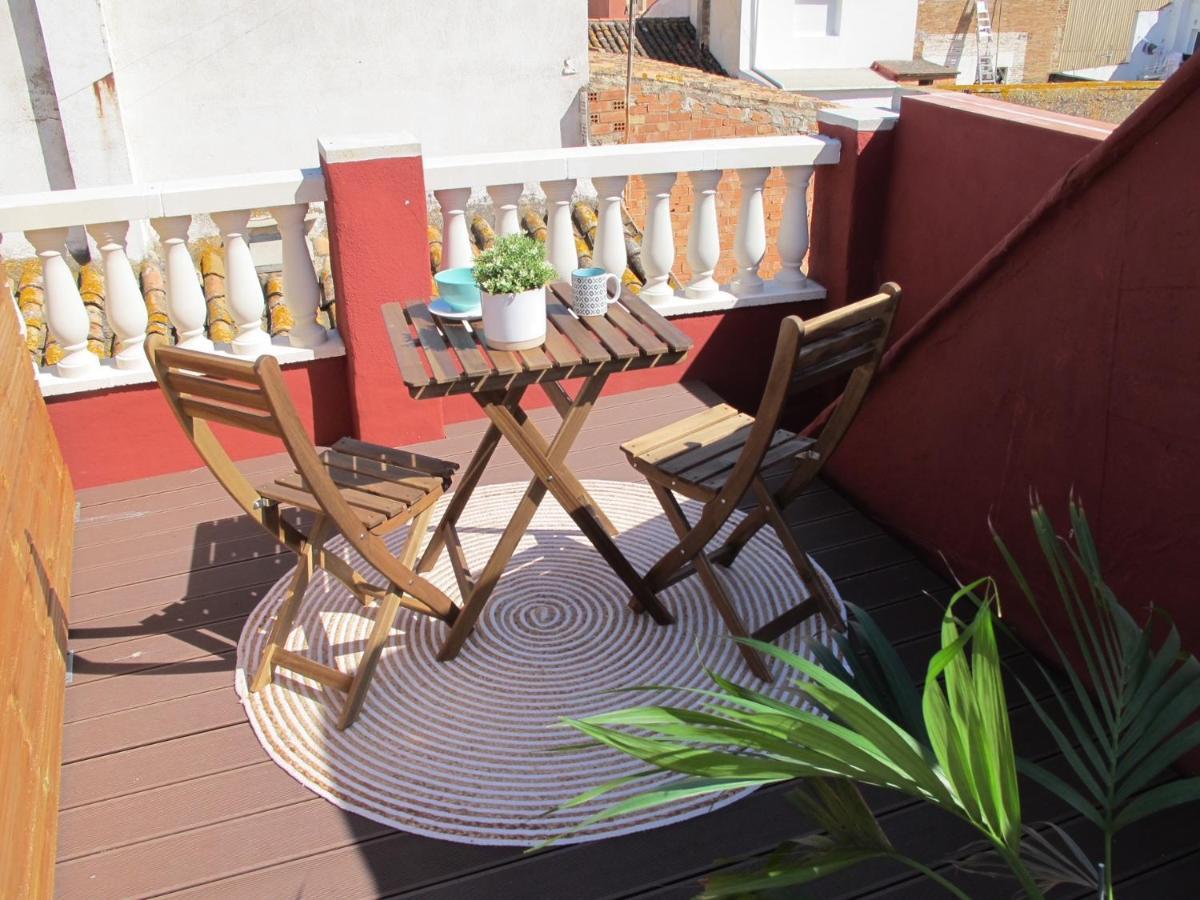 קמברילס Vestal Suites Classic מראה חיצוני תמונה
